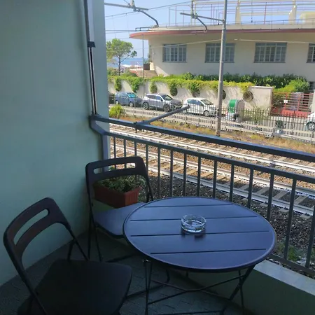 Casa Cristina, Vista Mare A Pochi Passi Dalle Spiagge * كيافاري
